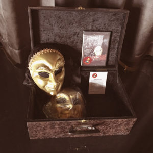 Flying Mask Deluxe (masque volant)- Brevis Magic